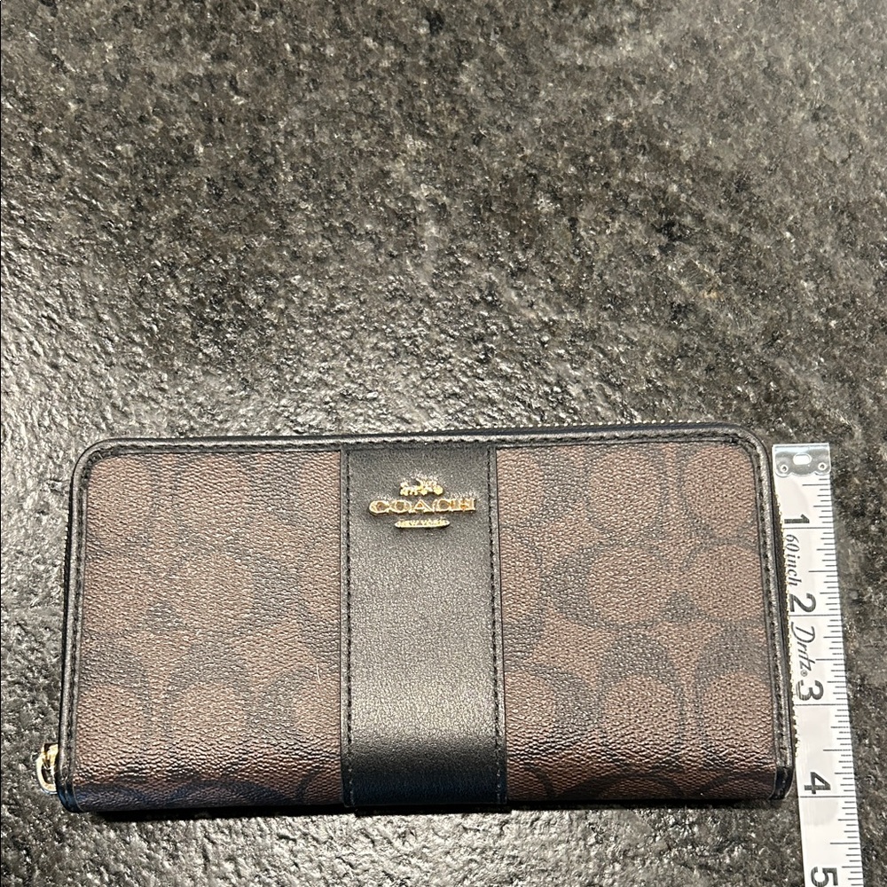 Coach Signature Brown and Black Zip Wallet - Picture 11 of 12